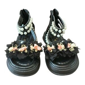 Girls’ Size 28 (approx. US Kids 10.5–11) Black Pearl Flower Sandals | New